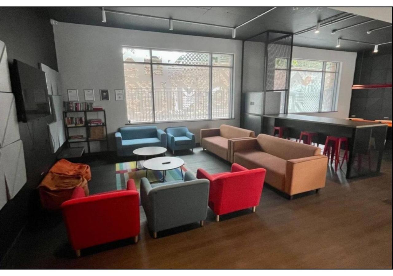 Apartament Joivy Affordable Dublin Thomas Street - Adults Only Zewnętrze zdjęcie