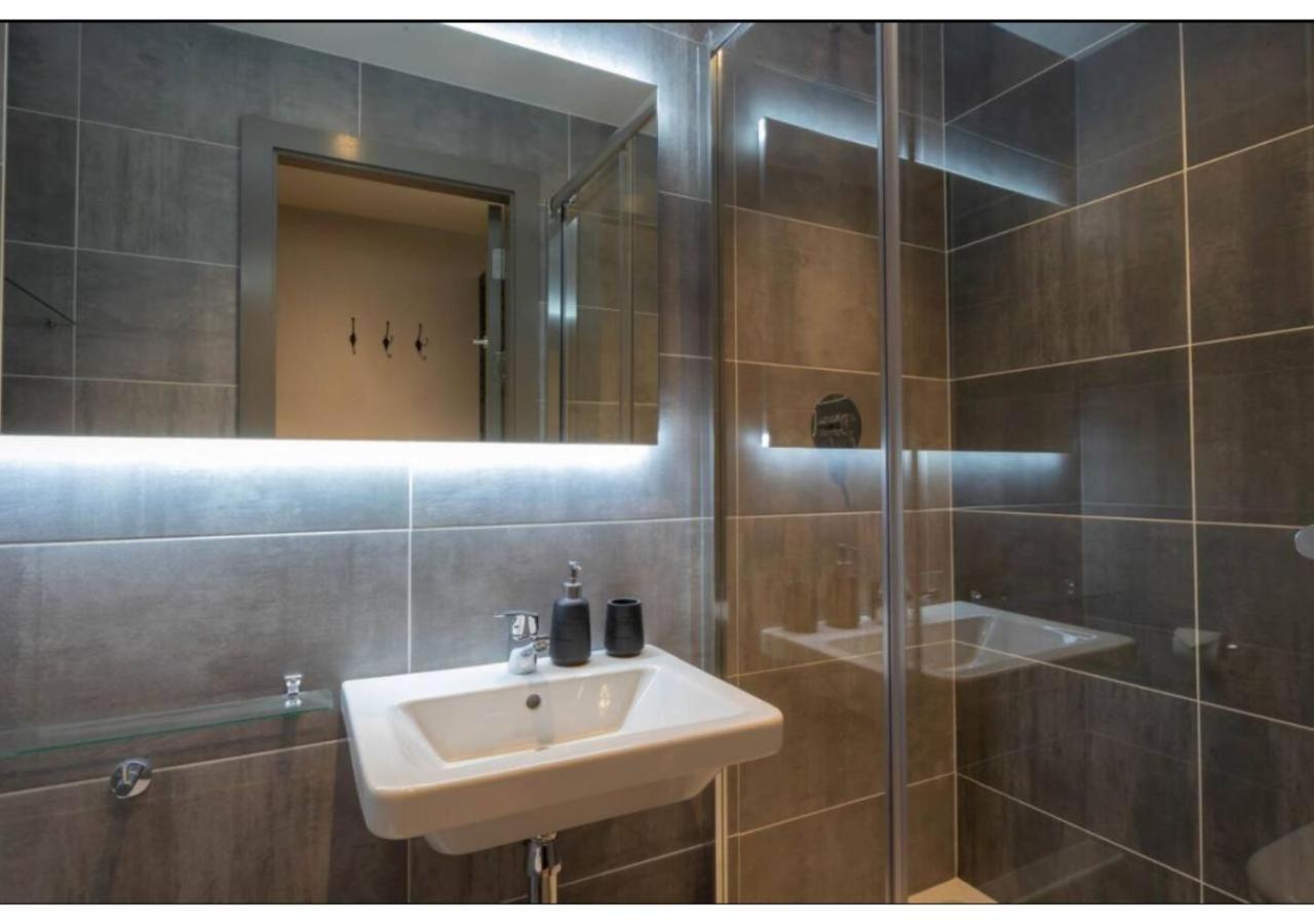 Apartament Joivy Affordable Dublin Thomas Street - Adults Only Zewnętrze zdjęcie